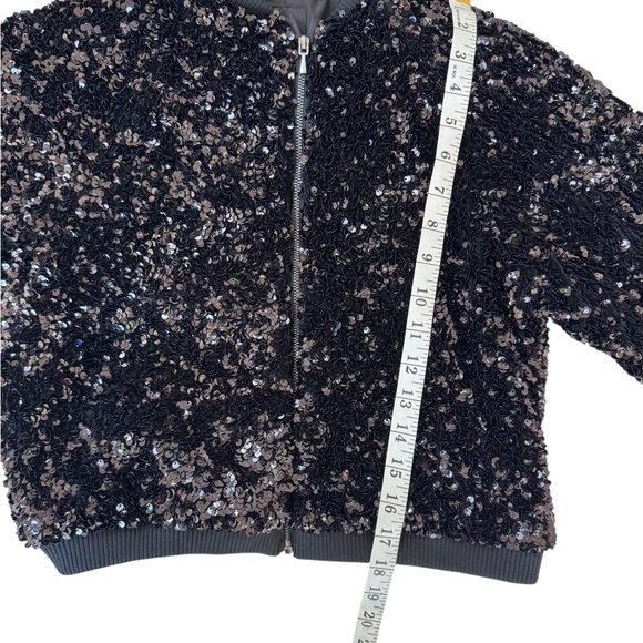 ZARA Black Sequin Bomber Jacket — Sparkly Party Statement Piece
A011 - Picture 6 of 9